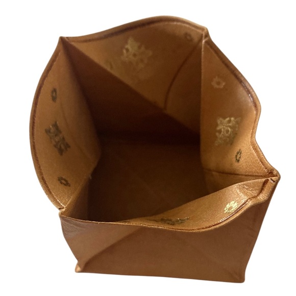 Vintage Italian Florentine Gold Embossed Brown Leather Square Folding Coin Pouch - Picture 4 of 4